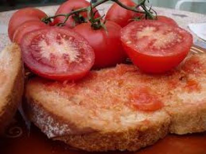 El origen NO catalán del pan con tomate. ¡Vaya chasco!